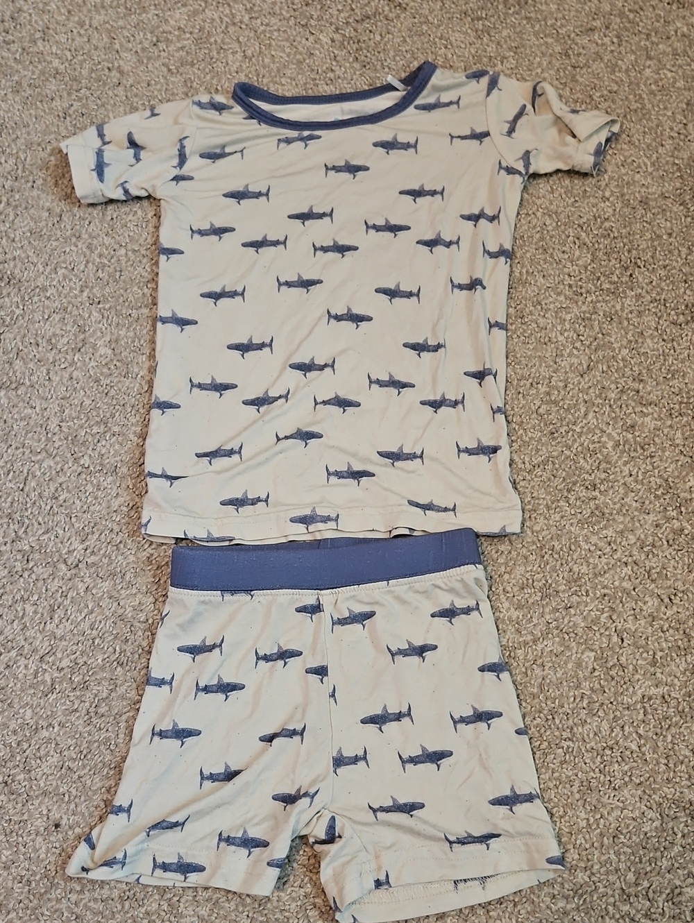 Little One Shop 2T Bamboo Shark Short Pajama Set Blue Sharks